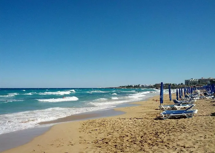 Lasonos Asimi - Luxury 3 Bedroom - Communal Pool