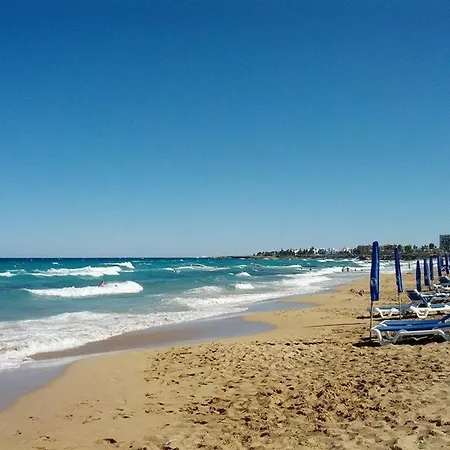 Lasonos Asimi - Luxury 3 Bedroom - Communal Pool