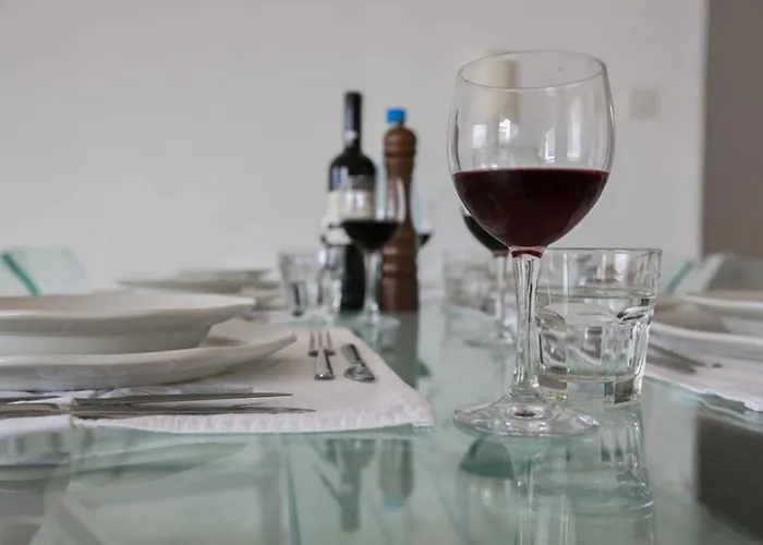 Lasonos Asimi - Luxury 3 Bedroom - Communal Pool *