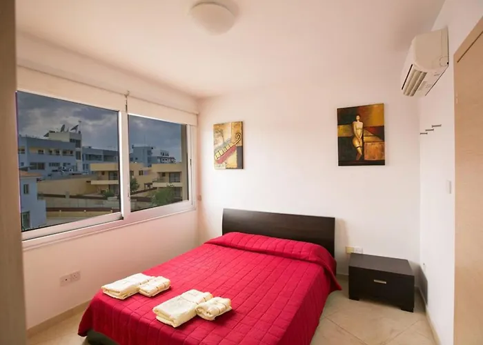 Lasonos Asimi - Luxury 3 Bedroom - Communal Pool