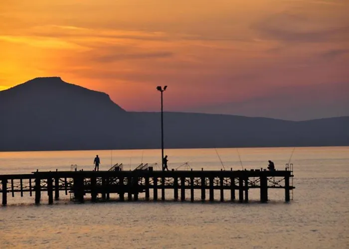 Lasonos Asimi - Luxury 3 Bedroom - Communal Pool * Protaras