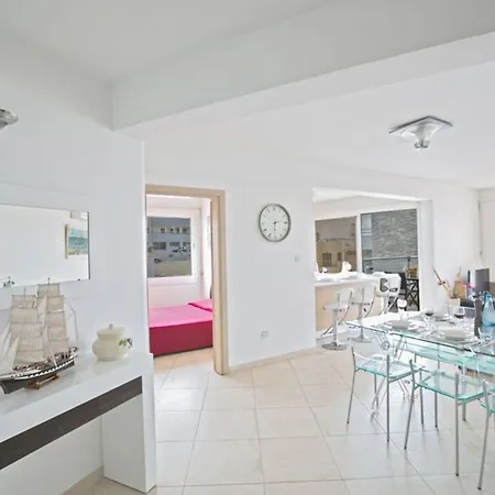 Lasonos Asimi - Luxury 3 Bedroom - Communal Pool Appartamento Protaras